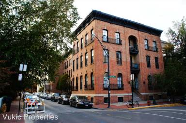 Main picture of 334 W Menomonee St