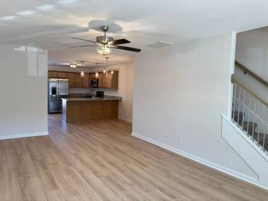 Main picture of 134 Quarry Point Dr