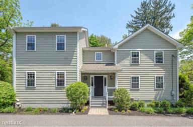 Main picture of 217 Hunter St
