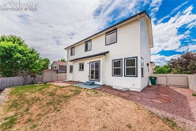 Main picture of 2421 Fruited Plains Ct