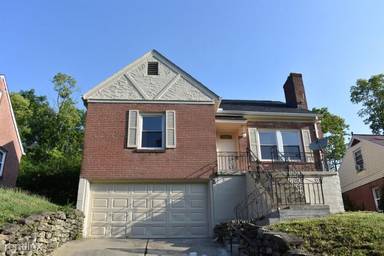 Main picture of 2598 Queen City Ave