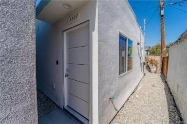 Main picture of 1107 E 103rd Pl