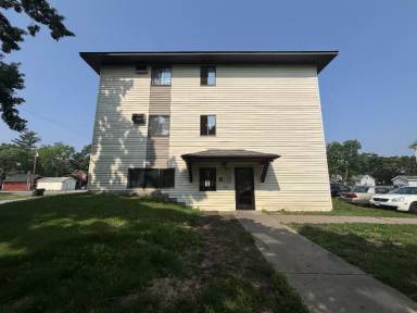 Main picture of 527 8th Ave S