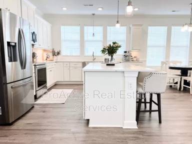 Main picture of 9623 21st Bay St