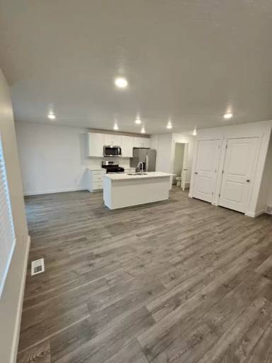 Main picture of 1208 W Patchwork Dr