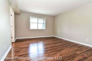 Main picture of 1944 Tall Oaks Dr
