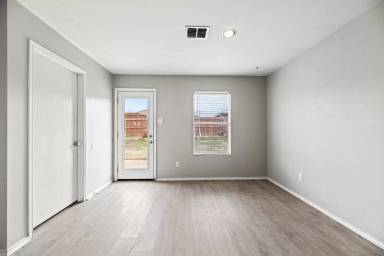 Main picture of 1214 Bellevue Dr