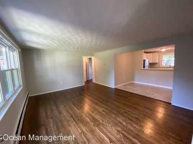 Main picture of 530 Eastern St