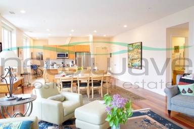 Main picture of 520 Harrison Ave