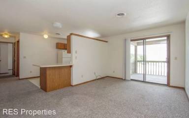 Main picture of 4733 Toronto St