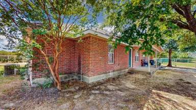 Main picture of 9801 Riskys Ranch Dr