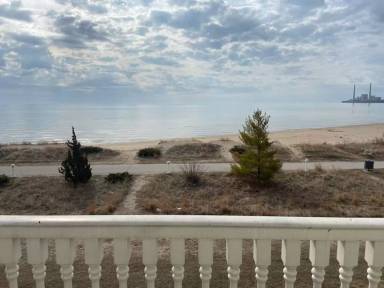 Main picture of 417 Beachfront Dr