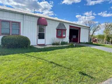 Main picture of 5102 Cranberry Rd