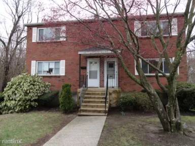 Main picture of 19 Kippy Dr