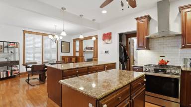 Main picture of 30 Longfellow St NE