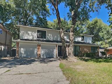 Main picture of 2315 Cypresstree Dr