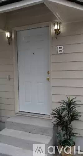 Main picture of 201 Lake Dr