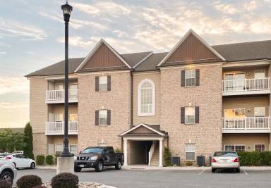 Main picture of Capstone Drive