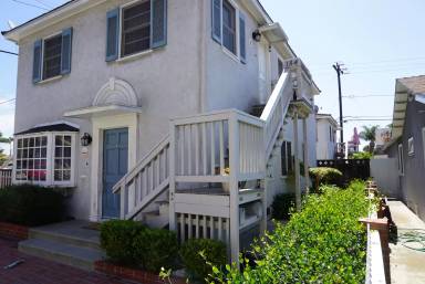 Main picture of 182 Quincy Ave