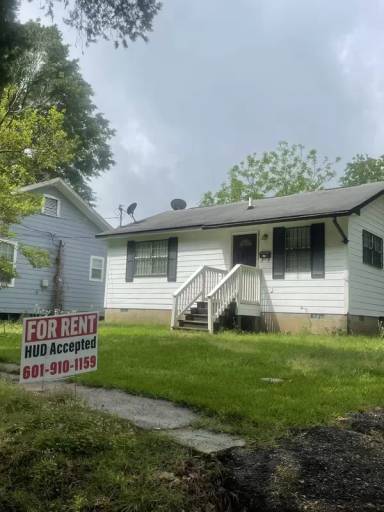 Main picture of 2615 Meadow St