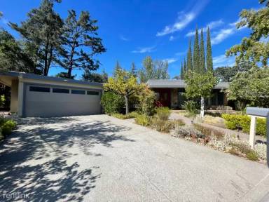 Main picture of 3106 Sweetbrier Cir