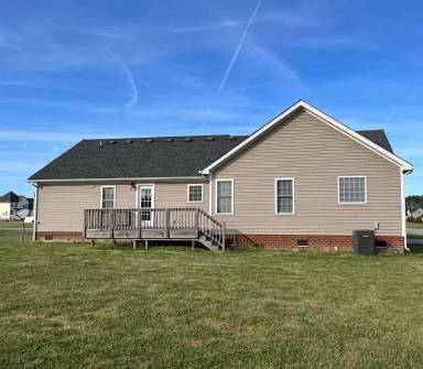 Main picture of 108 Oakwood Dr