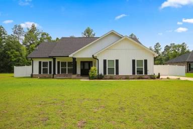 Main picture of 9861 Shangri La West Rd