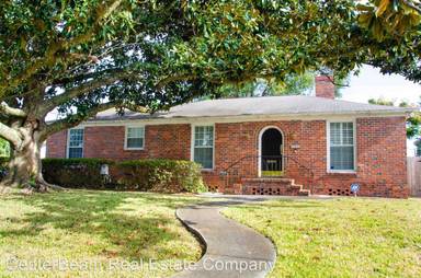 Main picture of 2205 Redfern Rd