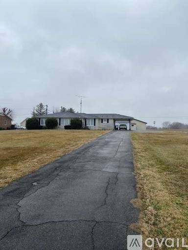 Main picture of 2349 Main St