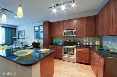 Main picture of 3105 Hillcroft Ave