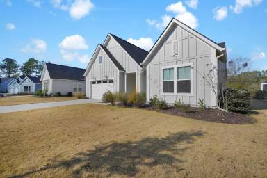 Main picture of 336 Cypress Ct