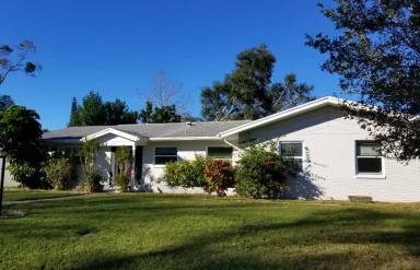 Main picture of 1590 Jeffords St