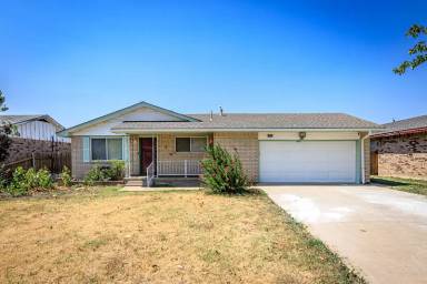 Main picture of 1626 NW 50th St