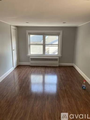 Main picture of 6116 160th St