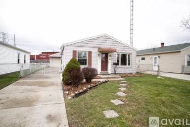 Main picture of 731 Reineck Dr