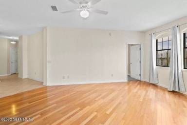 Main picture of 2521 Vista Cove Rd