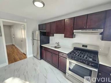 Main picture of 353 S Center St