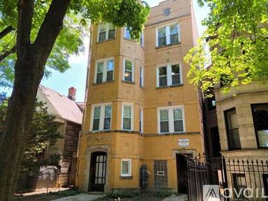 Main picture of 3419 W Medill Ave