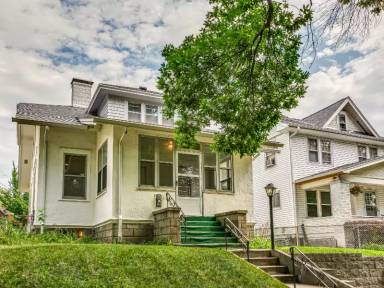 Main picture of 3430 Webster St