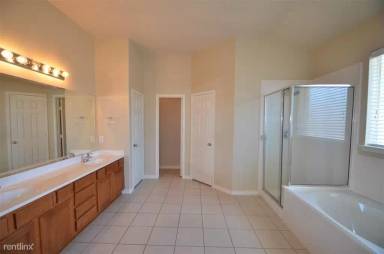 Main picture of 3003 Lemmingham Dr