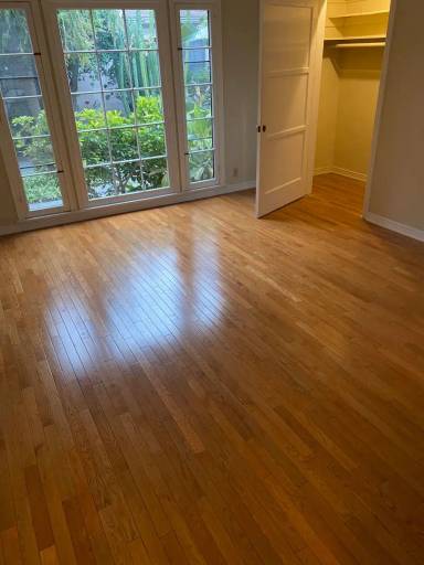 Main picture of 8022 Norton Ave
