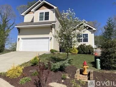 Main picture of 29 Woodbridge Park Dr