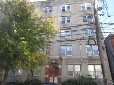 Main picture of 31-33 66th St