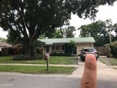 Main picture of 3078 Bluebrook Dr