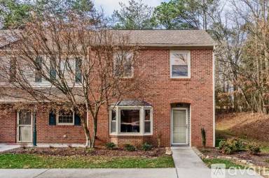 Main picture of 4411 Washington Ct