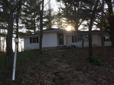 Main picture of 4995 E State Road 45
