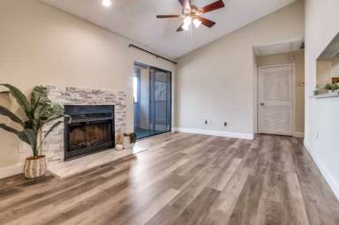 Main picture of 1310 Harwell Dr