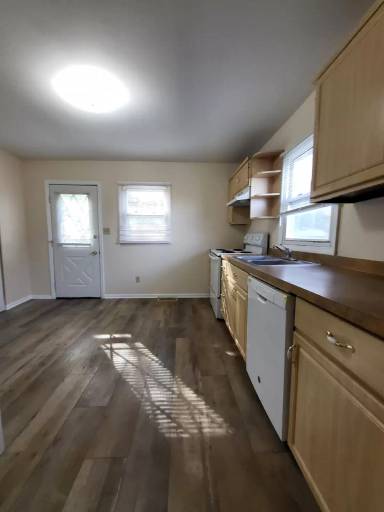 Main picture of 627 Cleveland Ave