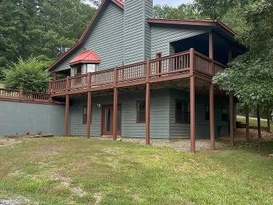 Main picture of 130 Lee Harkins Rd