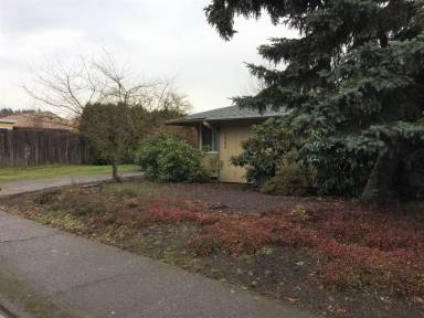 Main picture of 2409 NW Garryanna St